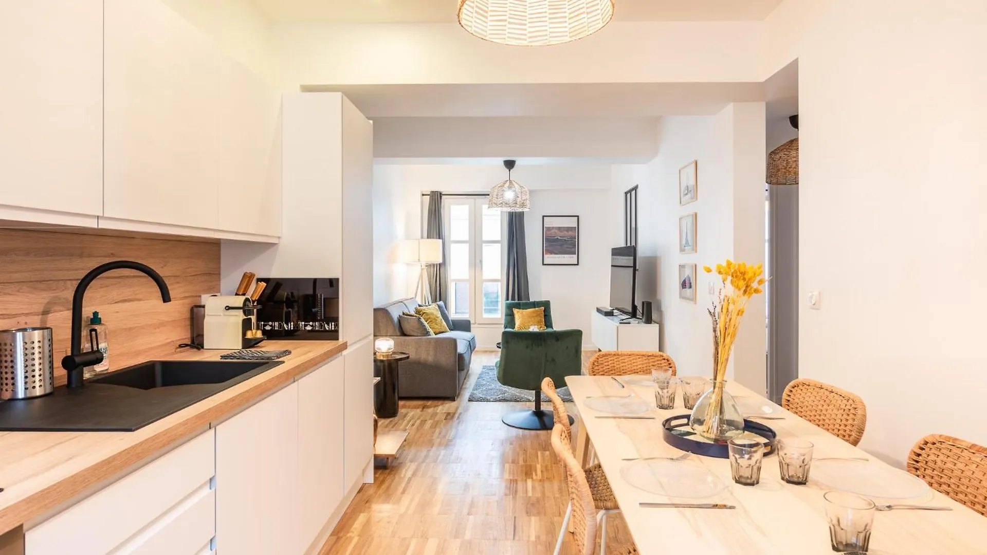 Apartment Wonderfull Apart - 6 Guests - Parc Buttes Chaumont Paris France
